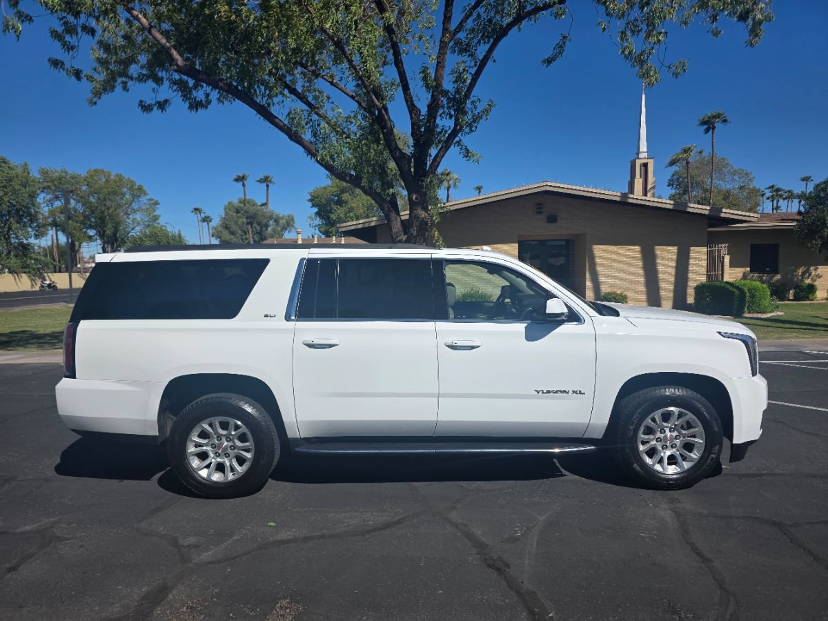 Used 2019 GMC Yukon XL SLT w/ Open Road Package AWD/4WD image 3