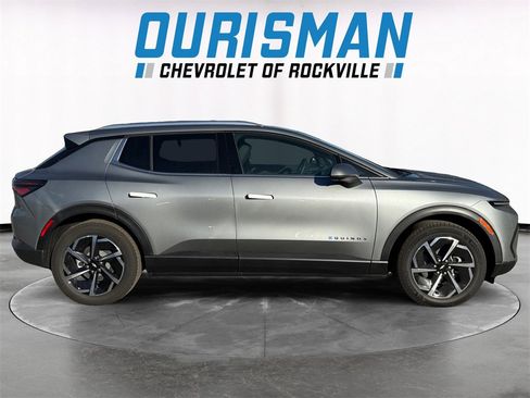 New 2026 Chevrolet Equinox EV LT image 7