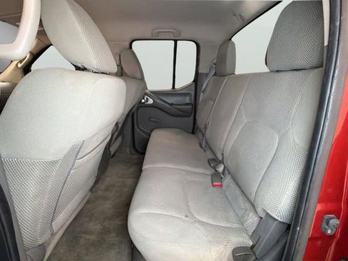 Used 2013 Nissan Frontier S image 33