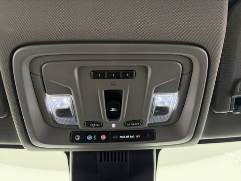 Certified 2024 GMC Sierra 1500 SLT w/ SLT Premium Plus Package AWD/4WD image 34