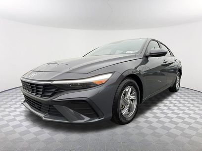 Used 2024 Hyundai Elantra SE