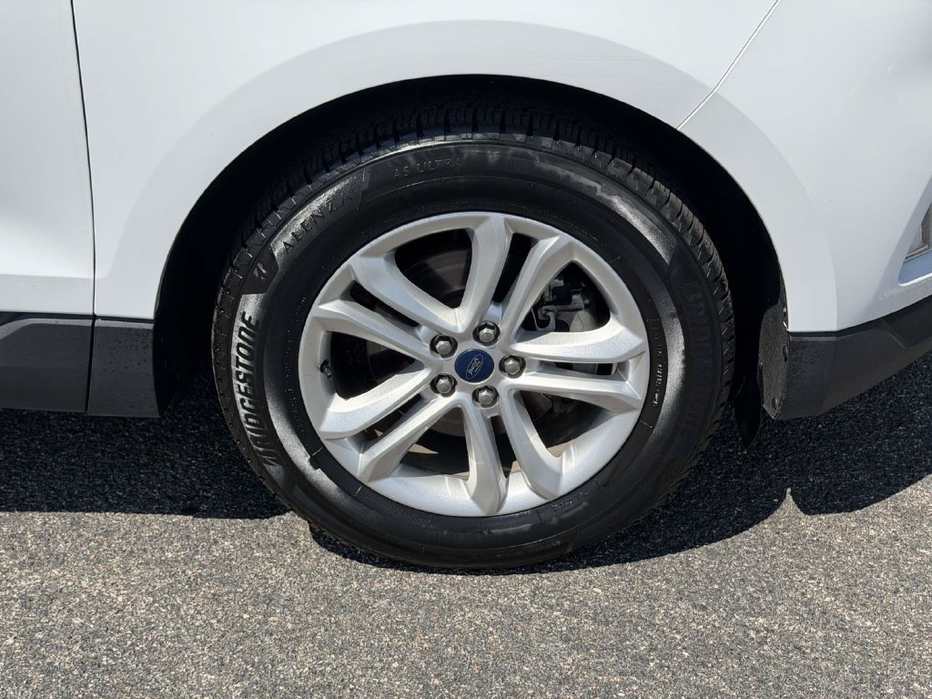 Used 2019 Ford Edge SEL w/ Equipment Group 201A FWD image 25