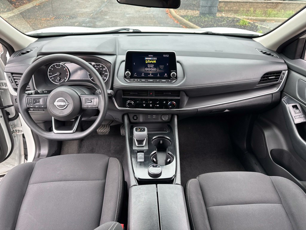 Used 2024 Nissan Rogue S AWD/4WD image 40