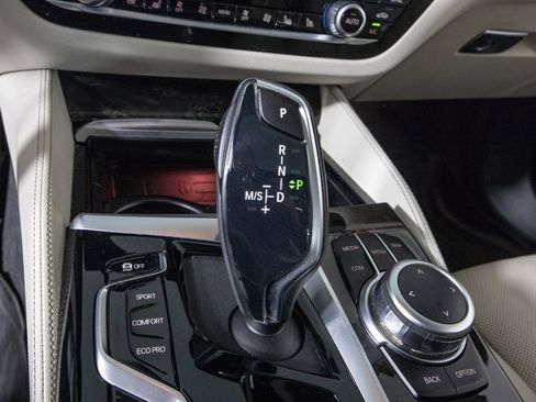 Used 2022 BMW 540i xDrive w/ M Sport Package image 27