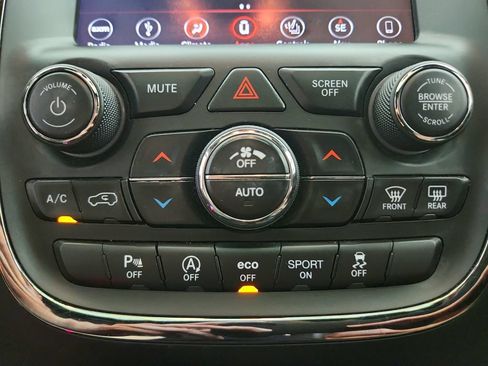 Used 2018 Dodge Durango GT w/ Premium Group AWD/4WD image 17