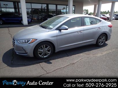 Used 2017 Hyundai Elantra SE w/ SE A/T Tech Package 03