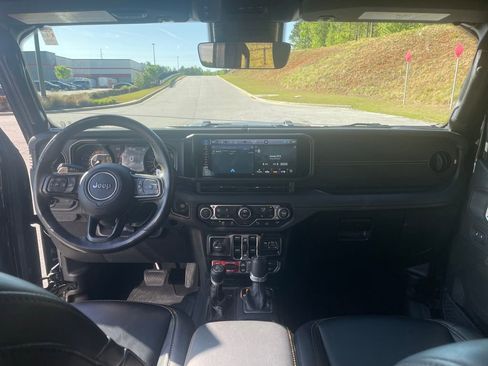 Used 2024 Jeep Wrangler Unlimited Rubicon 392 image 28