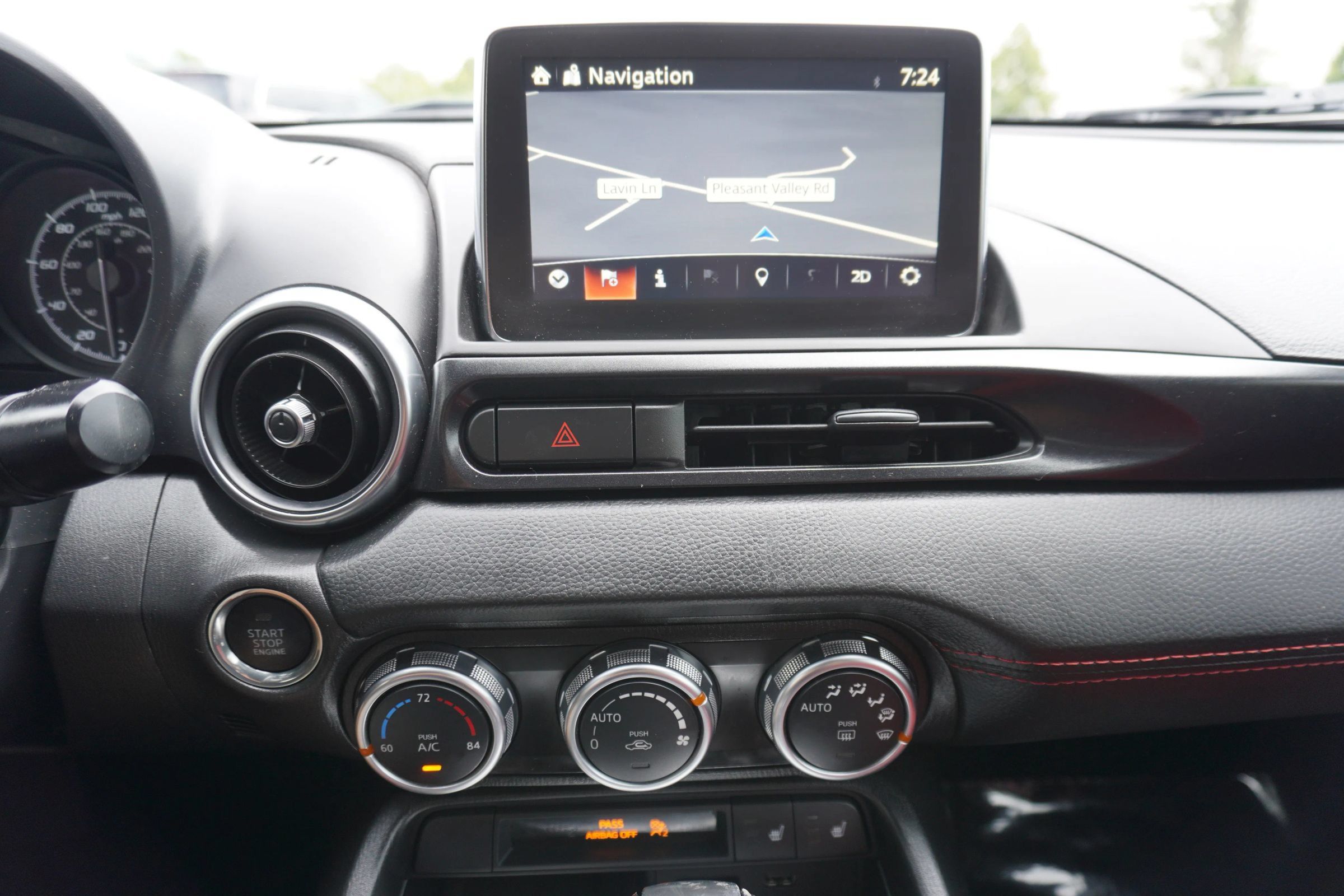 Used 2018 FIAT 124 Spider Abarth w/ Convenience Group RWD image 16