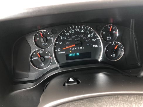 Used 2025 GMC Savana 2500 w/ Driver Convenience Package RWD image 33