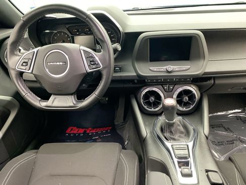 Used 2023 Chevrolet Camaro LT RWD image 15