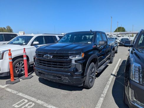 Used 2024 Chevrolet Silverado 1500 RST w/ Z71 Off-Road Package AWD/4WD image 1