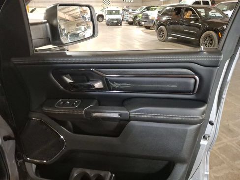 Used 2022 RAM 1500 Limited AWD/4WD image 15