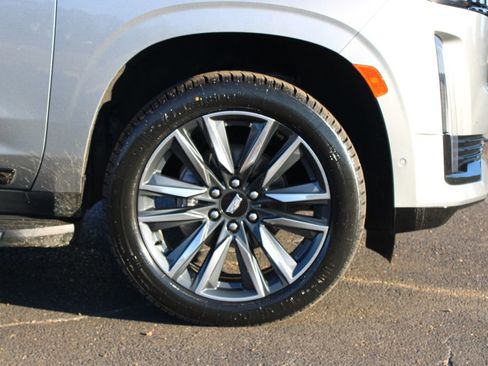 Used 2024 Cadillac Escalade Sport image 12