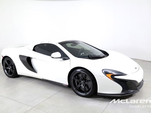 Used 2015 McLaren 650S Spider image 3