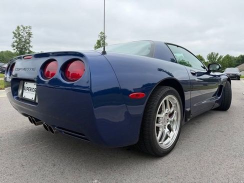 Used 2004 Chevrolet Corvette Z06 w/ Z06 Preferred Equipment Group RWD image 6