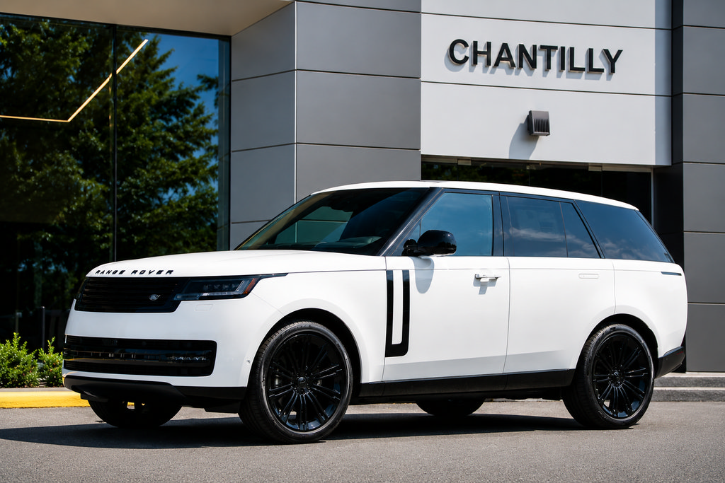 New 2026 Land Rover Range Rover SE AWD/4WD image 1
