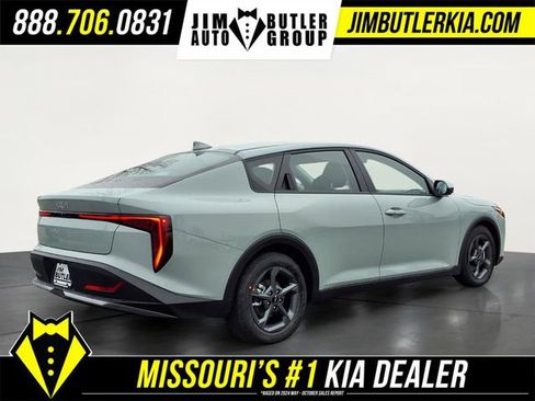 New 2026 Kia K4 LXS image 22