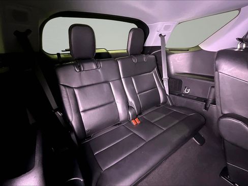 Used 2023 Ford Explorer Limited AWD/4WD image 26