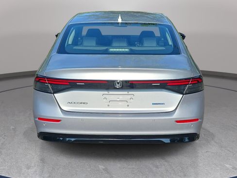 Used 2024 Honda Accord EX-L image 6
