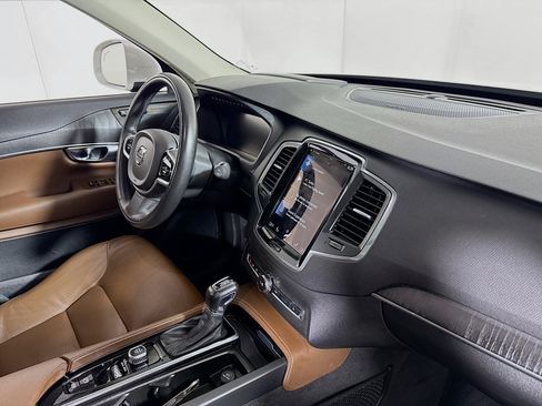 Used 2020 Volvo XC90 T6 Momentum image 29