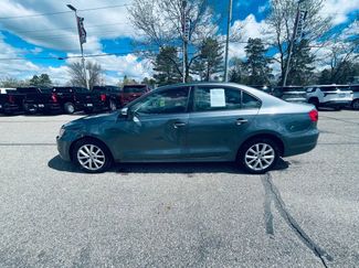 Used 2012 Volkswagen Jetta SE FWD video 2