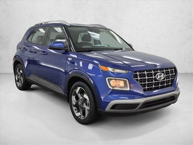 Used 2022 Hyundai Venue SEL FWD image 3