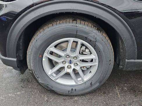 New 2026 Ford Explorer Active RWD image 17