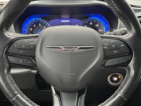 Used 2020 Chrysler Pacifica Touring-L Plus w/ S Appearance Package FWD image 20