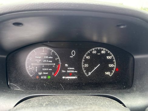 Used 2025 Honda HR-V Sport image 27