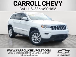 Used 2021 Jeep Grand Cherokee Laredo image 1
