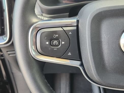 Certified 2026 Volvo XC40 B5 Plus AWD/4WD image 26