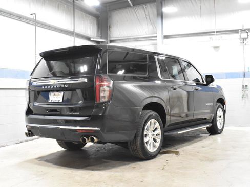 Used 2023 Chevrolet Suburban Premier AWD/4WD image 26