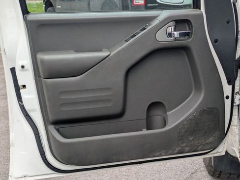 Used 2019 Nissan Frontier PRO-4X AWD/4WD image 6