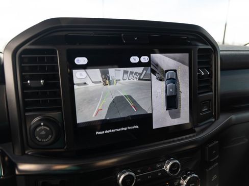 Used 2025 Ford F150 Lariat image 32