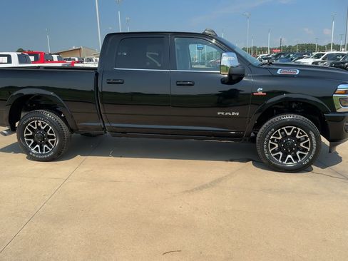 Used 2025 RAM 2500 Limited image 2