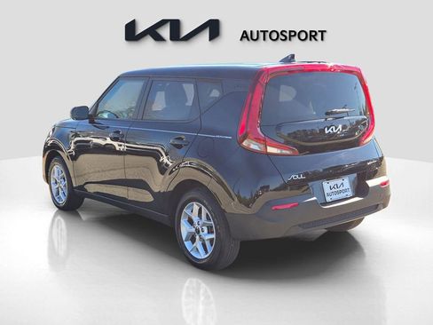Certified 2022 Kia Soul LX w/ Technology Package image 10