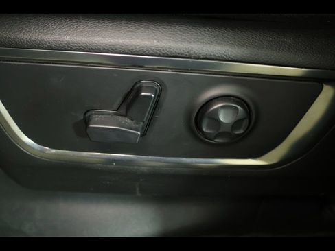 Used 2019 RAM 1500 Limited image 15