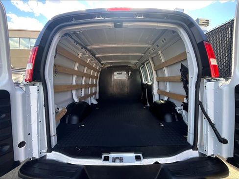 Used 2024 Chevrolet Express 2500 w/ Driver Convenience Package image 21