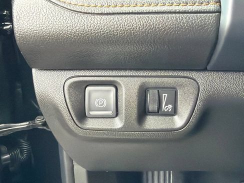 Certified 2023 GMC Acadia AT4 AWD/4WD image 28