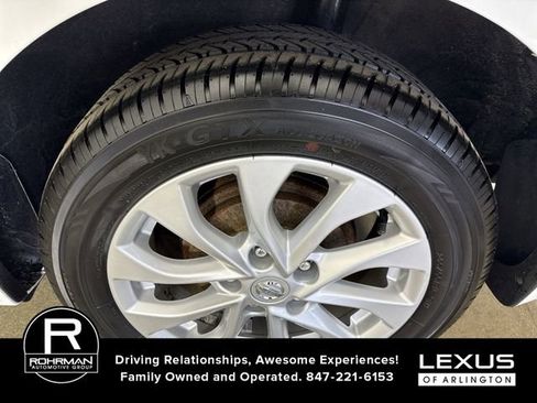 Used 2017 Nissan Sentra S w/ S Style Package FWD image 5
