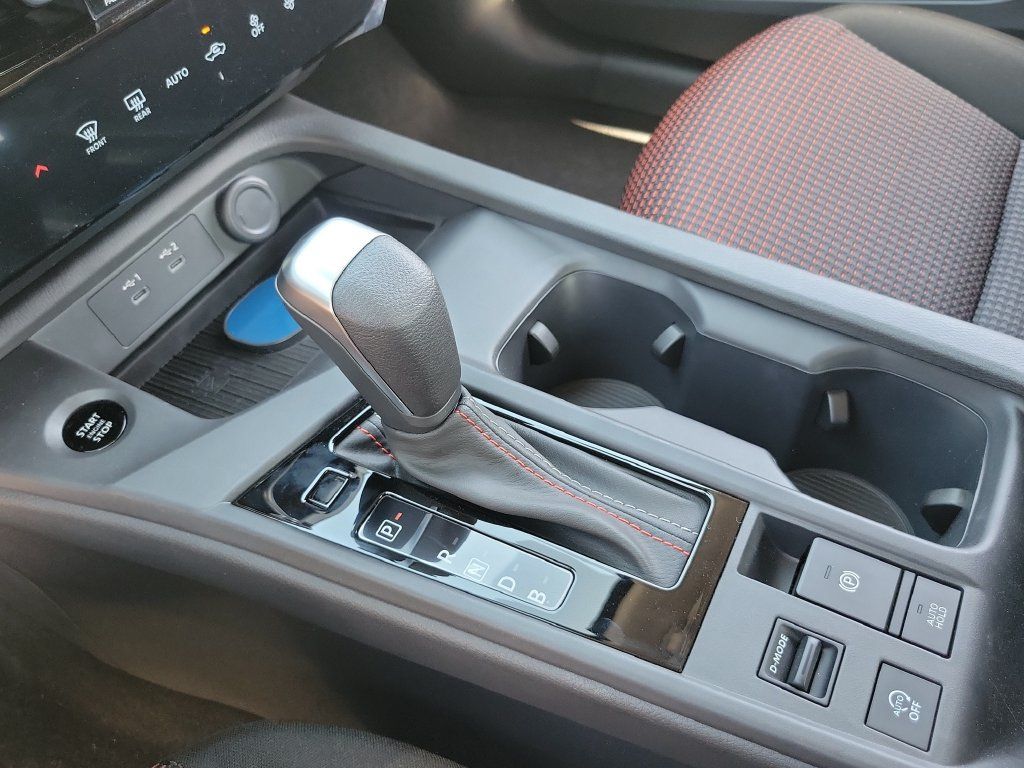 New 2027 Nissan Sentra SR FWD image 21