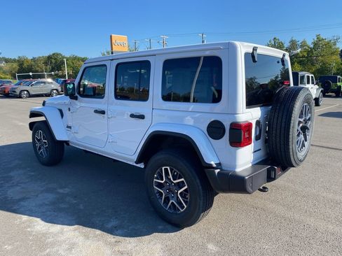 New 2025 Jeep Wrangler Unlimited Sahara w/ Safety Group AWD/4WD image 5