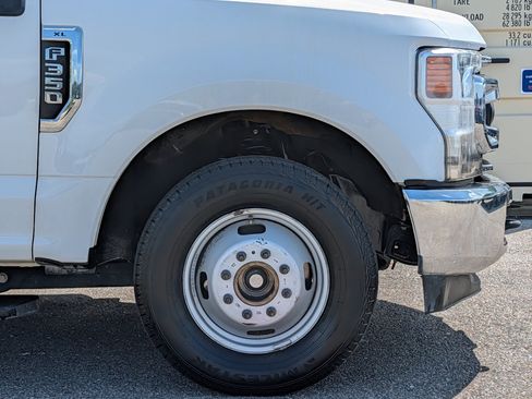 Used 2020 Ford F350 XL w/ Power Equipment Group RWD image 14
