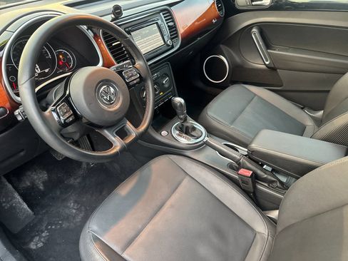 Used 2013 Volkswagen Beetle 2.5 Fender image 10