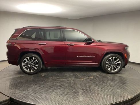 Used 2023 Jeep Grand Cherokee Overland image 9
