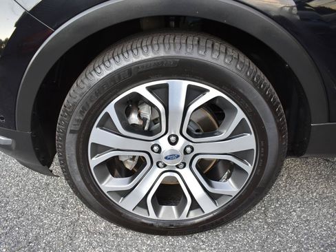 Used 2019 Ford Explorer Platinum AWD/4WD image 31