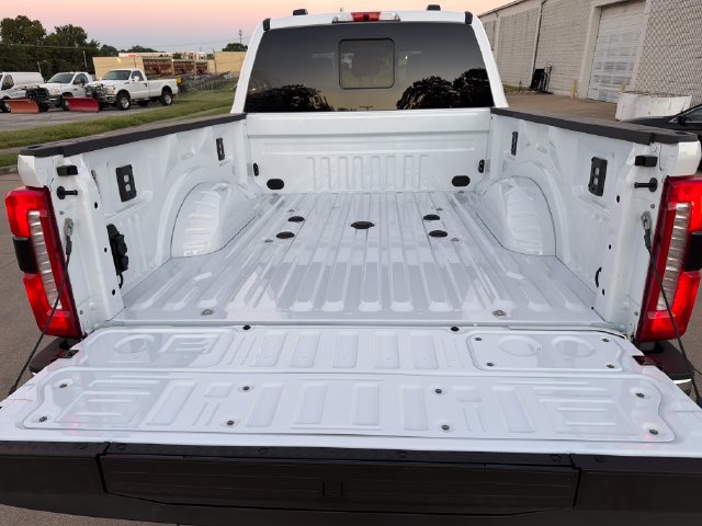 New 2027 Ford F350 Lariat w/ Lariat Ultimate Package AWD/4WD image 8