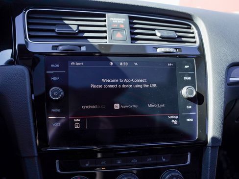 Used 2020 Volkswagen GTI SE image 20