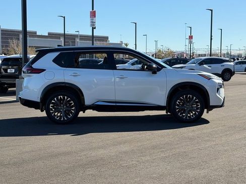 New 2026 Nissan Rogue Platinum w/ Tech Package AWD/4WD image 7