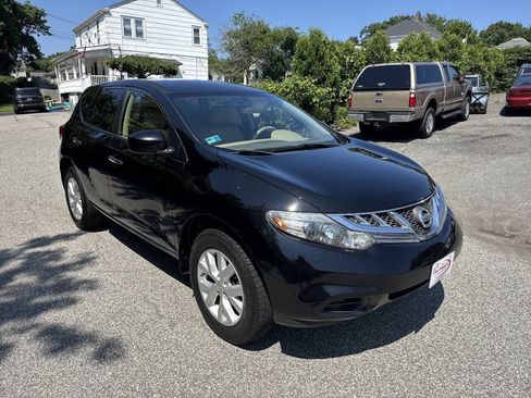 Used 2014 Nissan Murano S FWD image 2